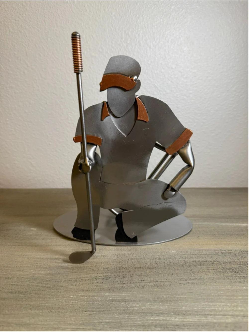 Handcrafted Metal Golfer Wine Bottle Holder Sculpture – Sports Bar Decor Caddy
